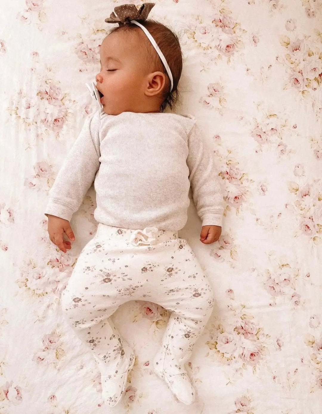 The Comfortable Choice: Why 100% Cotton Crib Sheets Are Best for Your Baby - High Cotton Textile