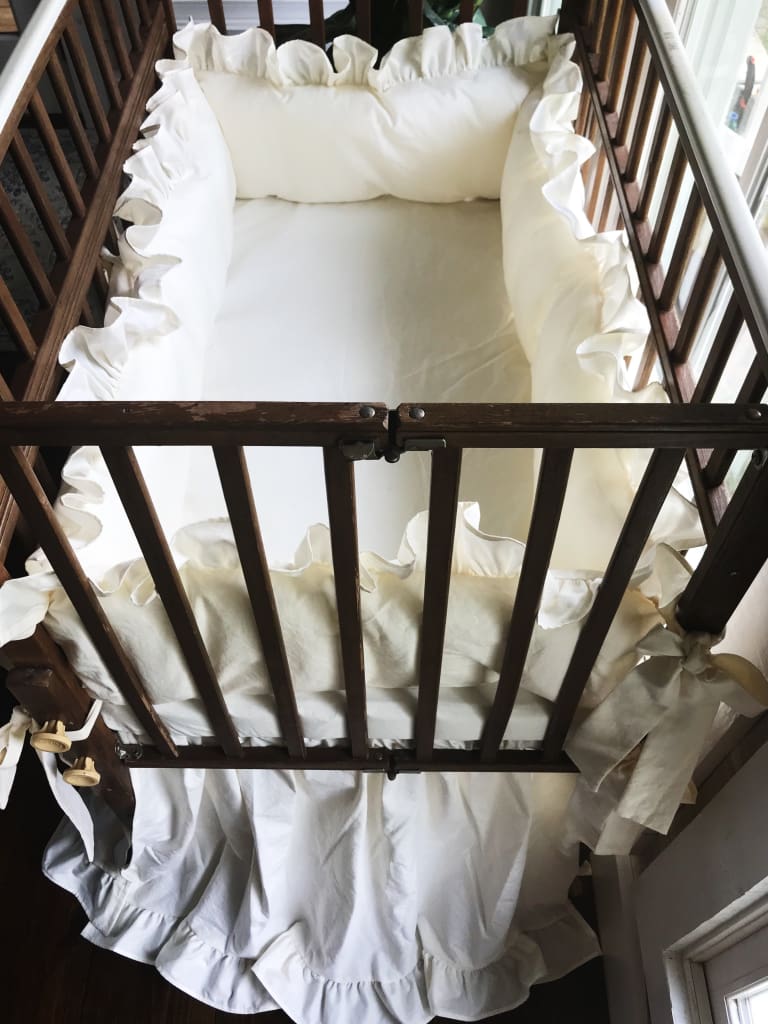 Ivory | Ruffled Mini Crib Bedding Set