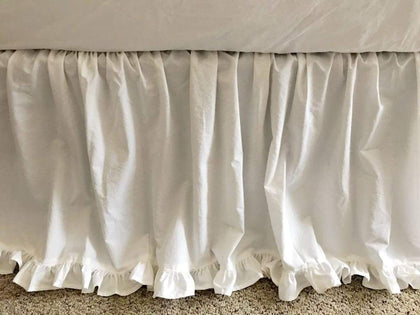 White ruffled bed skirt in washed cotton