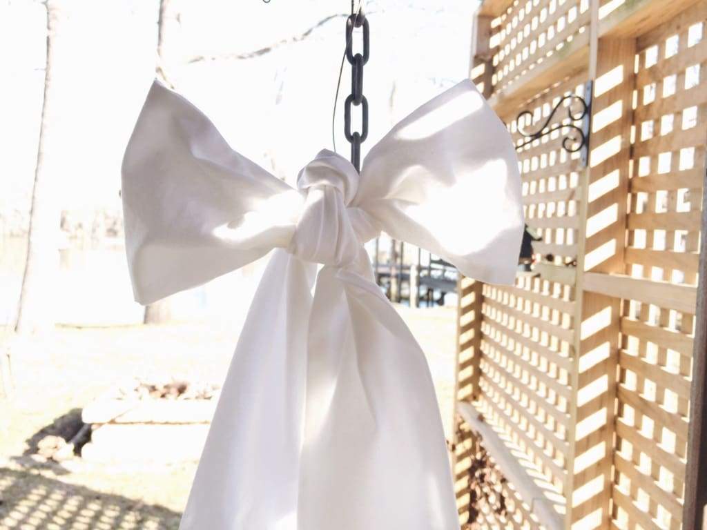 White | Angled Large Crib Bow