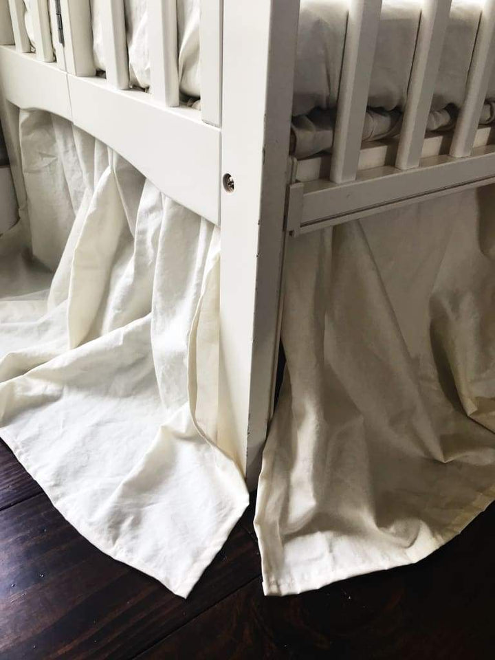 Porcelain | Farmhouse Mini Crib Skirt